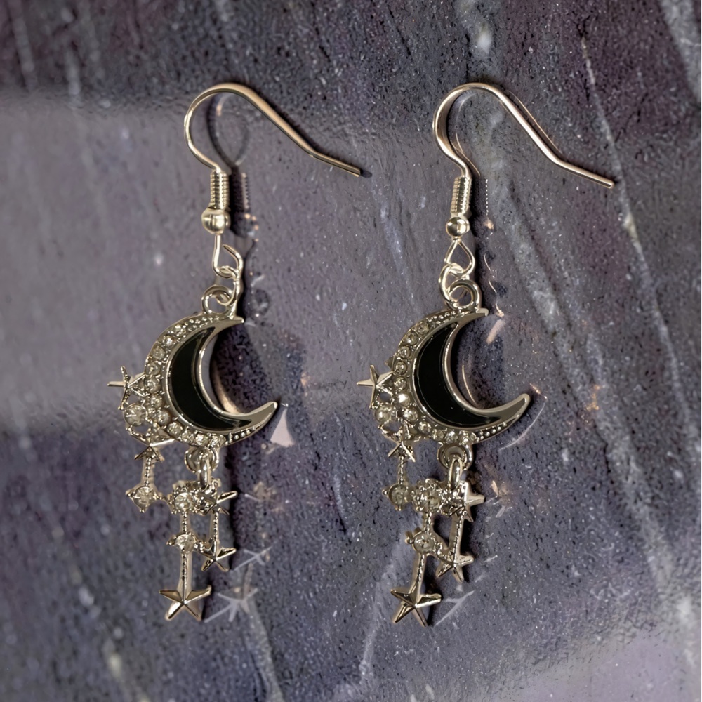 🖤🌙Handmade Crescent Moon Black Sterling Silver Plated Drop Earrings 🖤🌙 - Picture 2 of 3